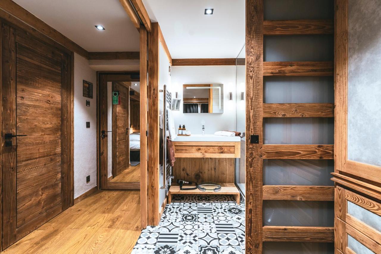 Hotel Les Peupliers Courchevel Bagian luar foto
