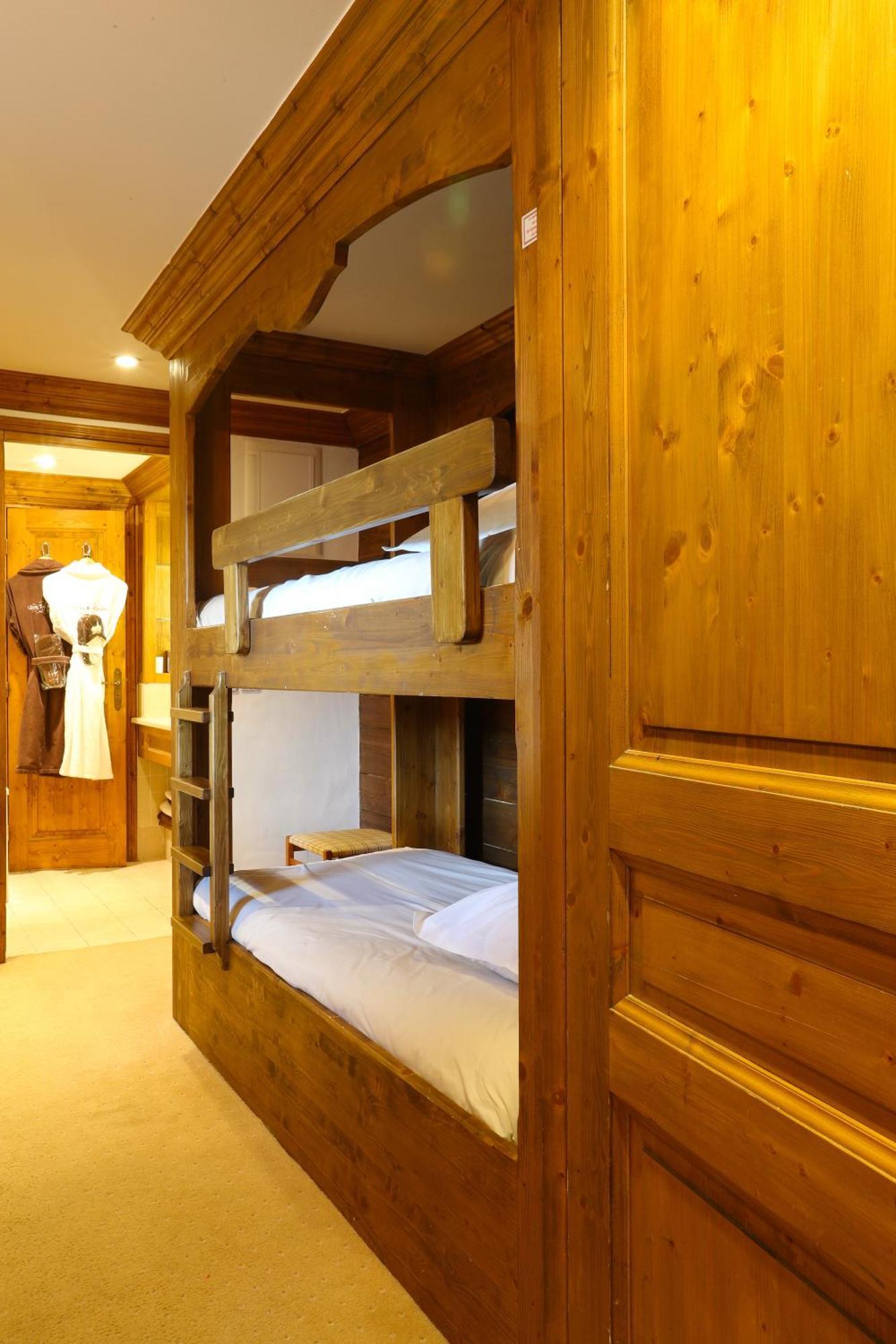 Hotel Les Peupliers Courchevel Bagian luar foto