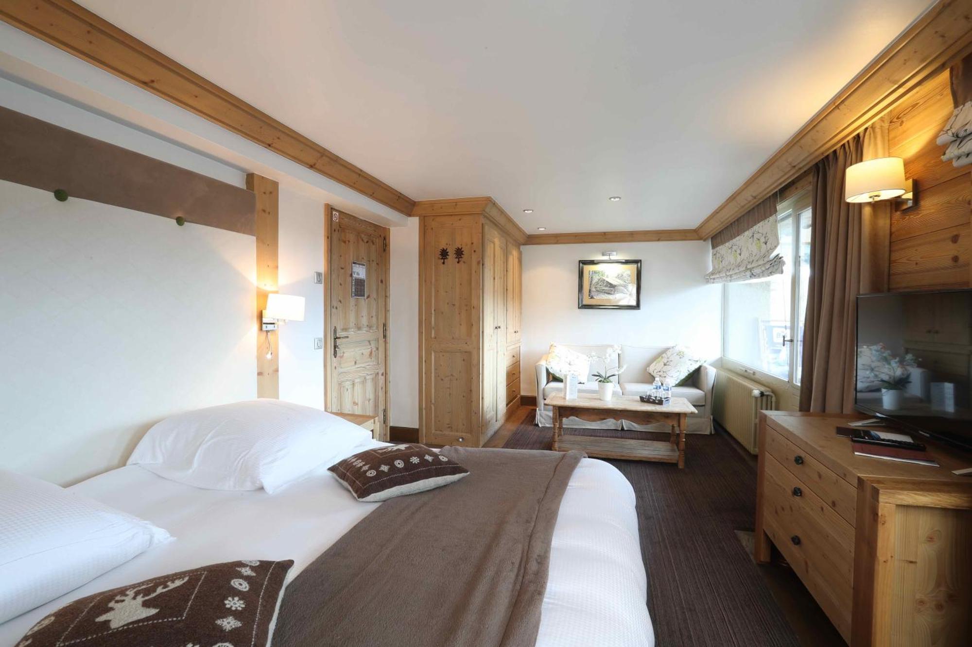 Hotel Les Peupliers Courchevel Bagian luar foto